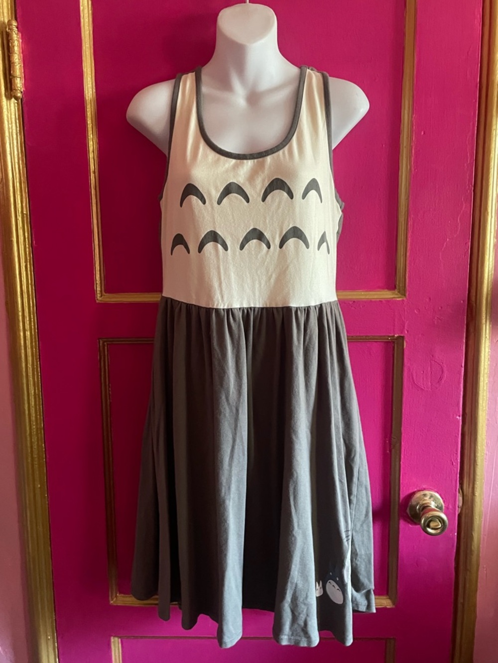 Her Universe My Neighbor Totoro Gray and Cream Totoro Graphic Skater dress XL - Picture 2 of 5